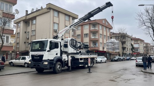 Demokrasi Caddesi Vinç Kiralama